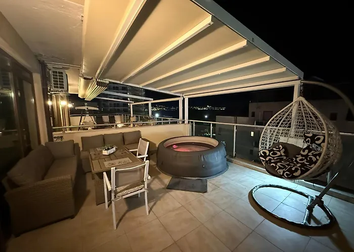 Ys * סאני ביץ'